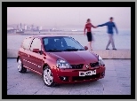 Czerwony Clio 2